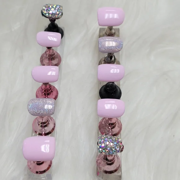 Press on nails - Picture 4 of 4